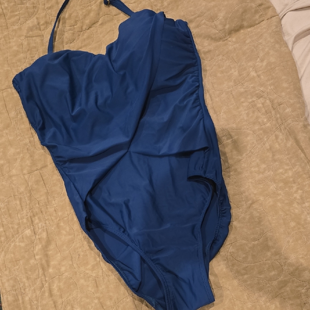 Elegant Blue Women's Swimsuit